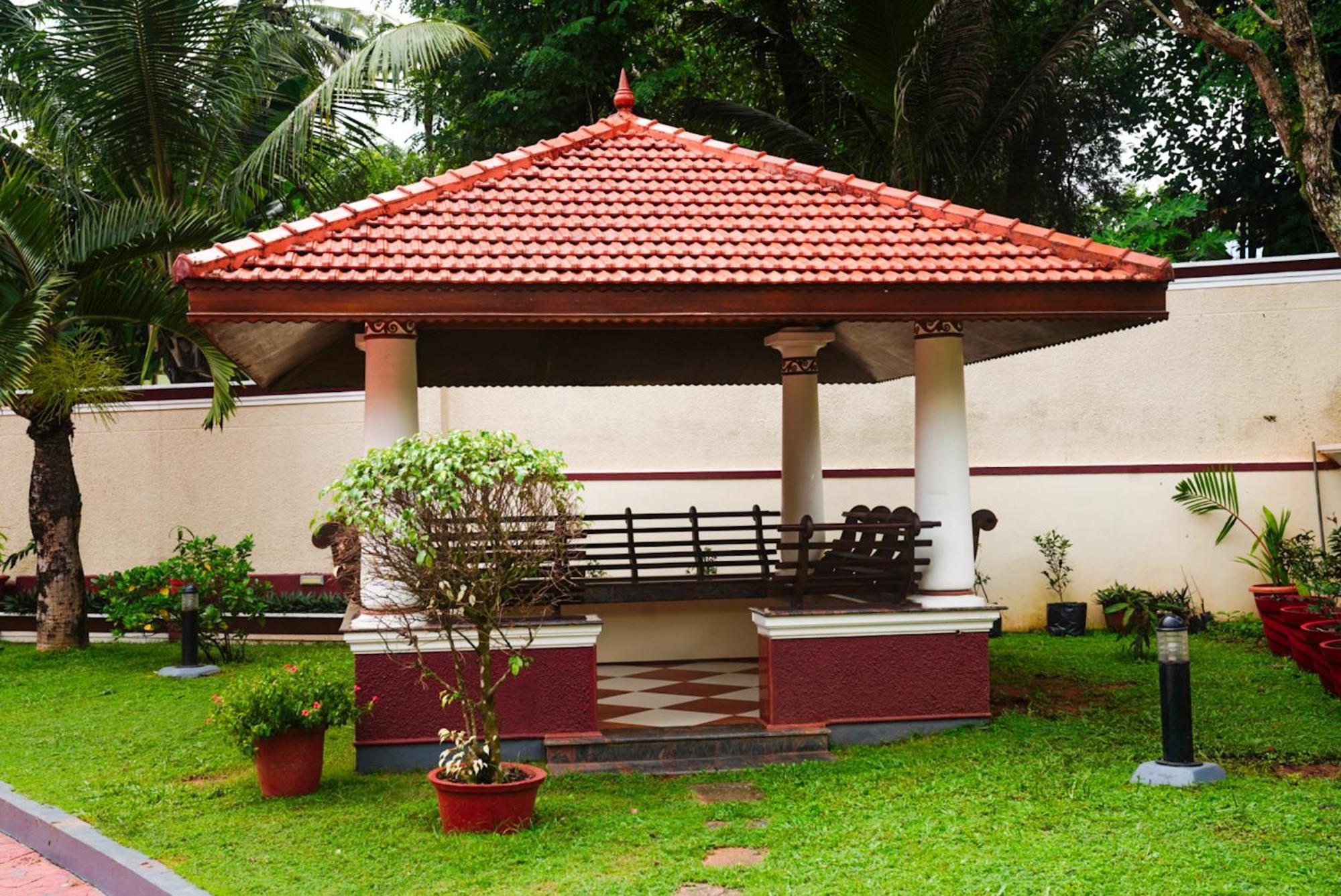 Parvathy Serenity In Varkala Attingal Exterior photo